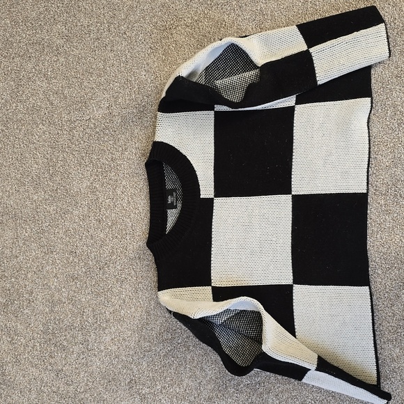 Dressed In LALA - Picture 4 of 4